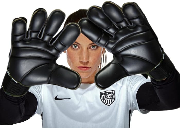 hope-solo-X159570_TK1_0463-raw_mask.jpg